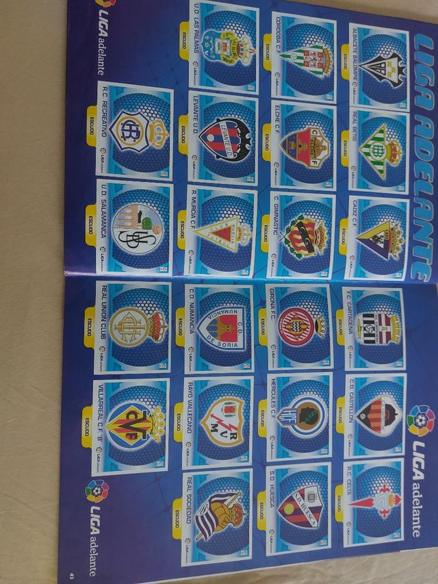 Álbum de cromos liga 09/10 colecciones este