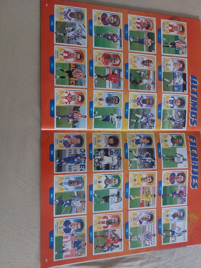 Álbum de cromos liga 09/10 colecciones este