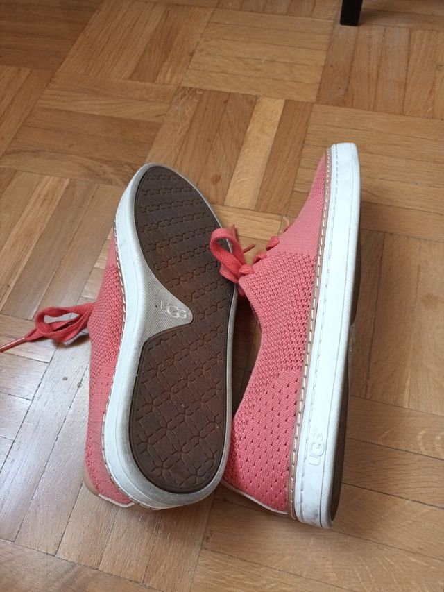 zapatillas tenis mujer 38 marca UGG piel