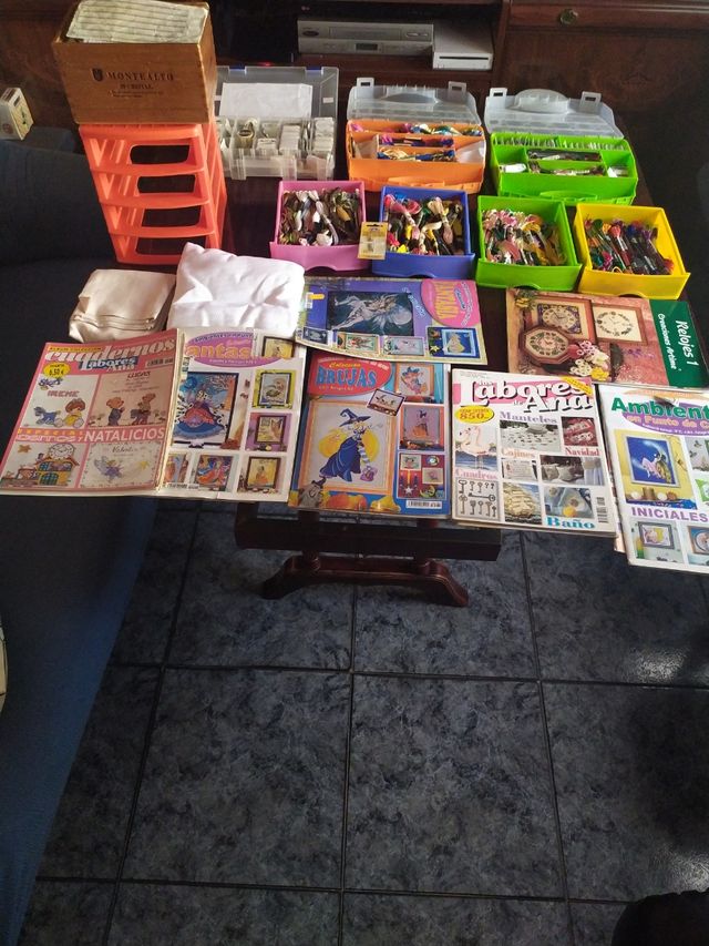 vendo conjunto de punto de cruz