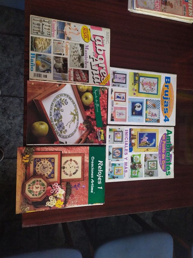 vendo conjunto de punto de cruz