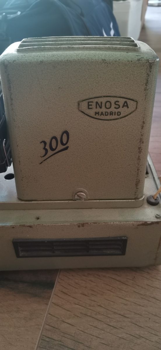Proyector diapositivas ENOSA 300
