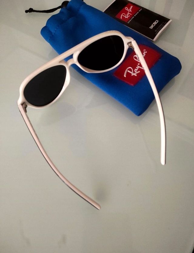 GAFAS DE SOL INFANTILES RAYBAN