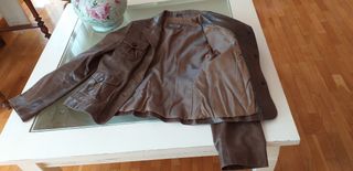 chaqueta de cuero desgastado