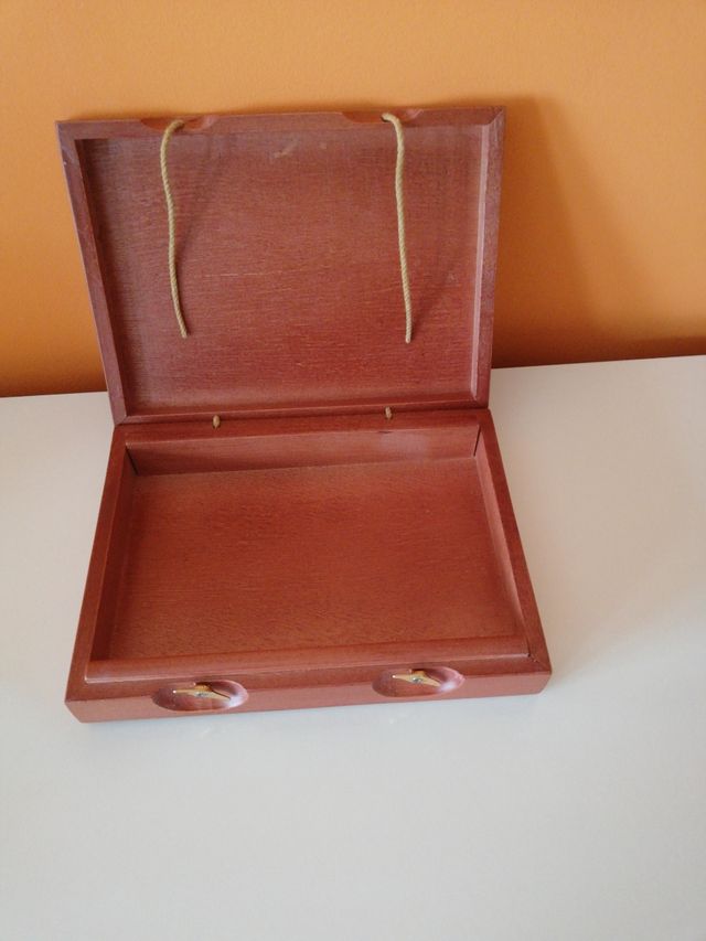 Caja madera