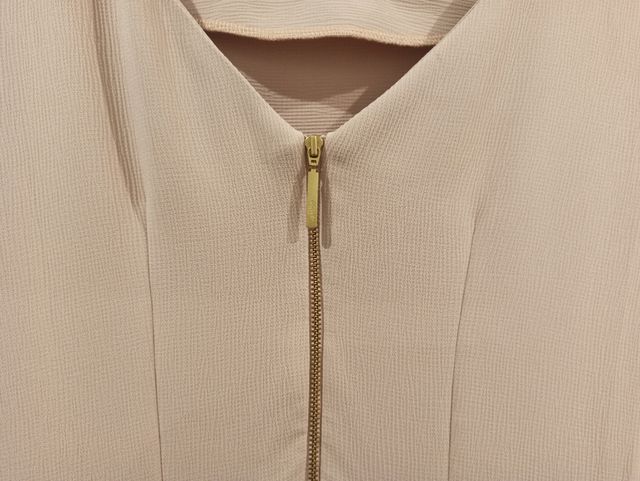 Vestido premium rosa empolvado de Closet London