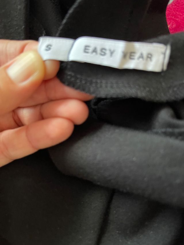 VESTIDO TIPO CÓCTEL NEGRO