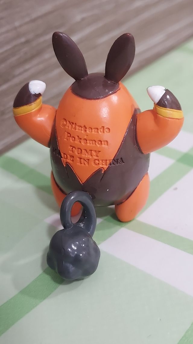 PIGNITE POKEMON NINTENDO  TOMY