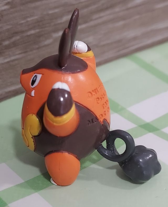 PIGNITE POKEMON NINTENDO  TOMY