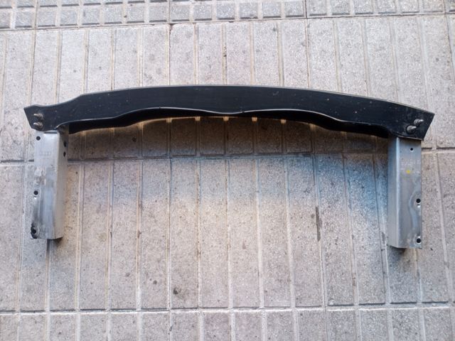 Refuerzo paragolpes trasero Audi A4 2009