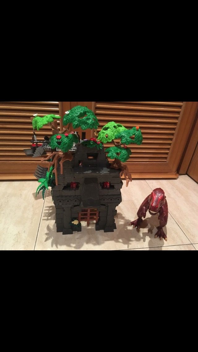 PLAYMOBIL 9429 CAMPAMENTO BASE T-REX