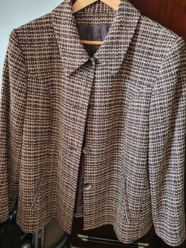 Traje falda marron 6xl