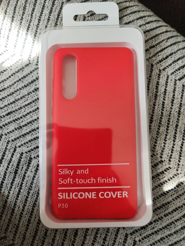 FUNDA DURA HUAWEI P30 ROJA NUEVA A ESTRENAR