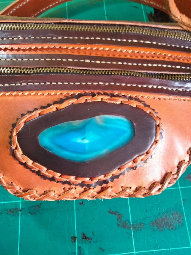 Riñonera unisex  cuero artesanal