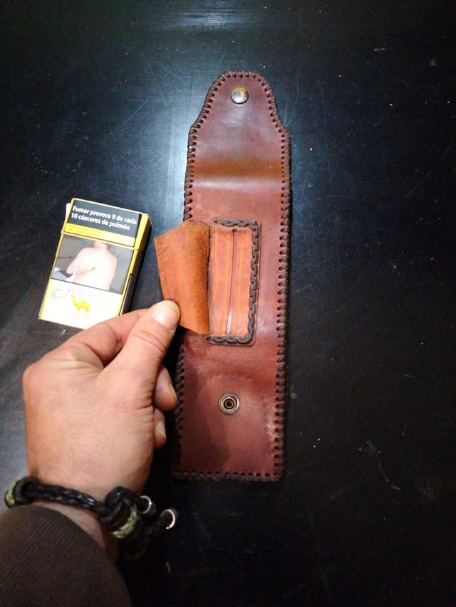 Pitilleras de tabaco de liar artesanal de cuero