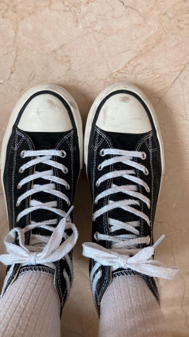 Victoria negras altas