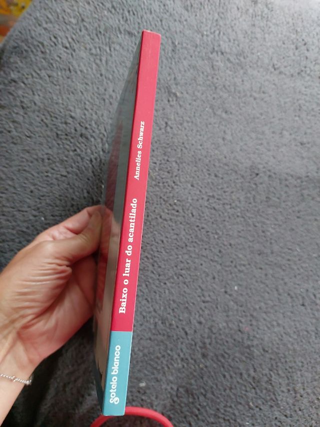 Baixo o lugar do acantilado