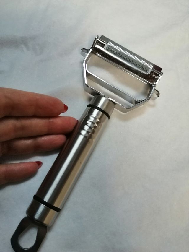 pela e taglia verdure acciaio