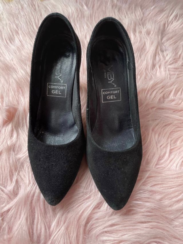 Zapato salón negro chamba