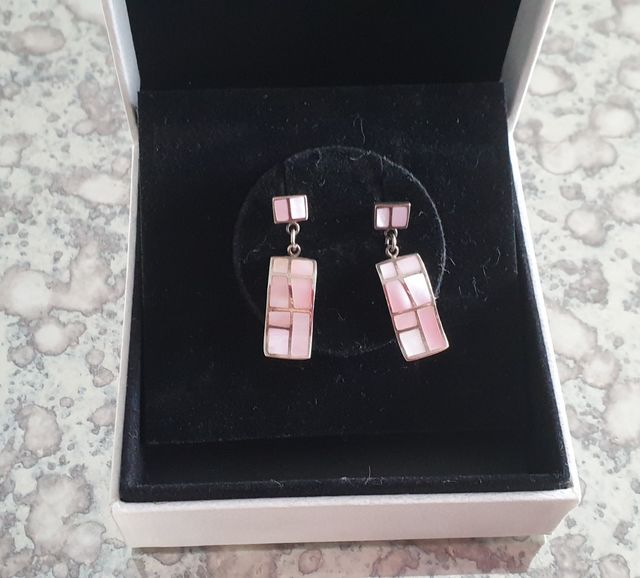 Juego pendientes y anillo, plata y piedras rosas