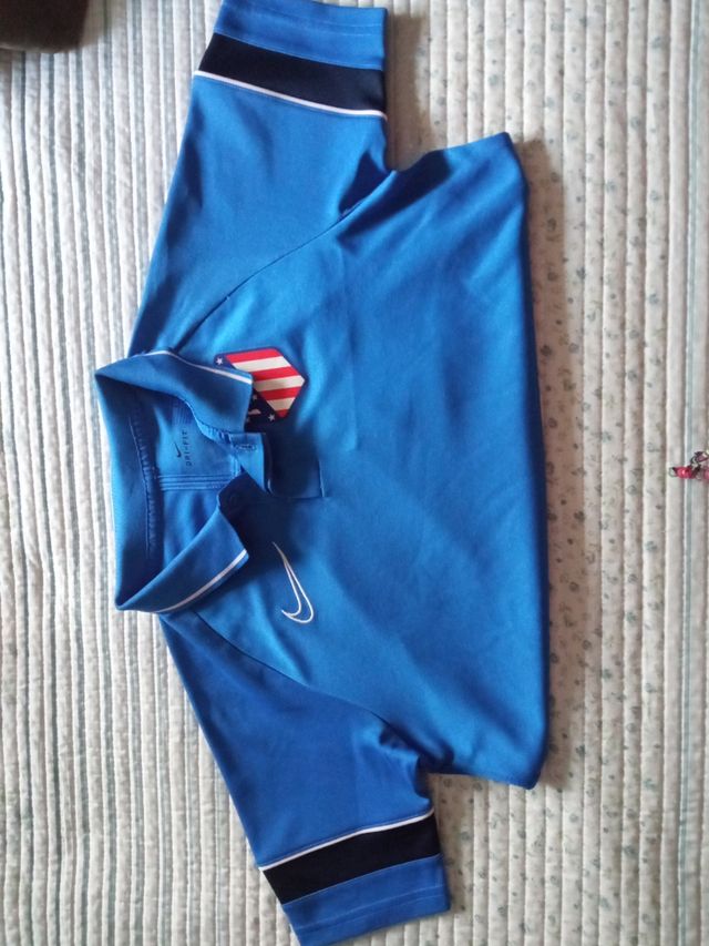 polo Atlético de Madrid talla L niño
