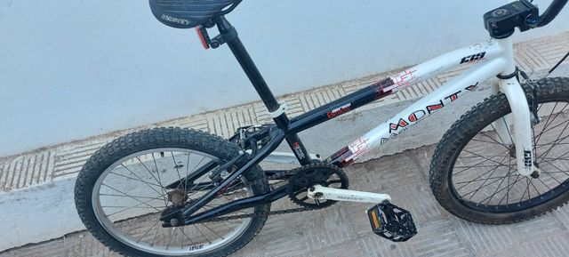 Monty bicicleta