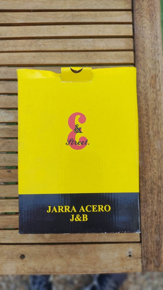 Jarra de acero