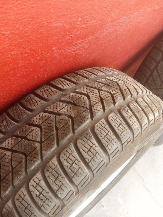 Llantas y neumáticos 215/65R16