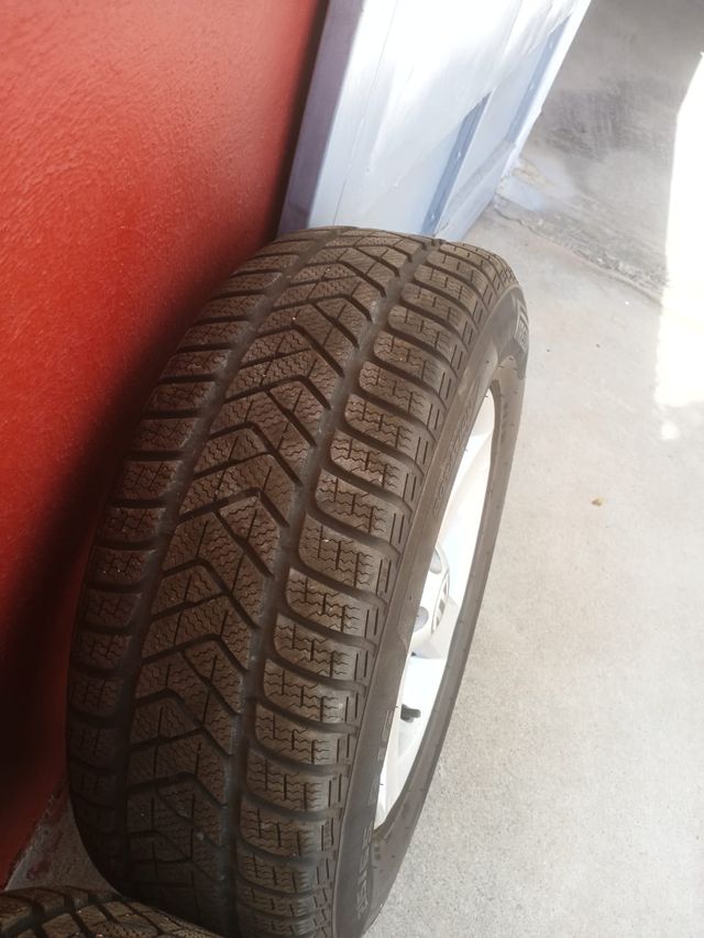 Llantas y neumáticos 215/65R16