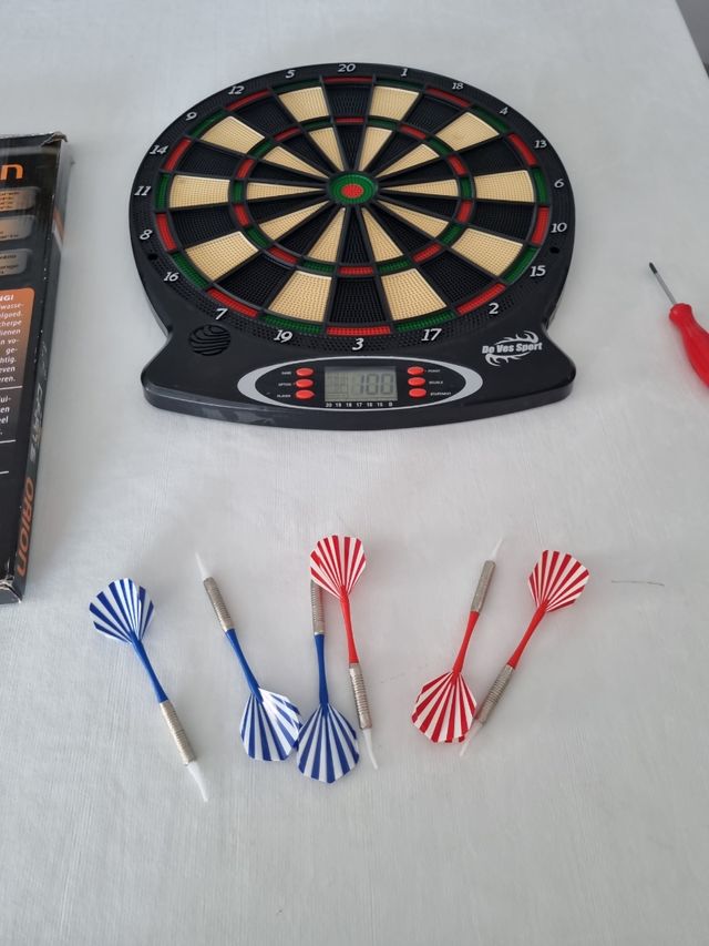 DARDO Juego de dardos electrónico con 6 dardos
