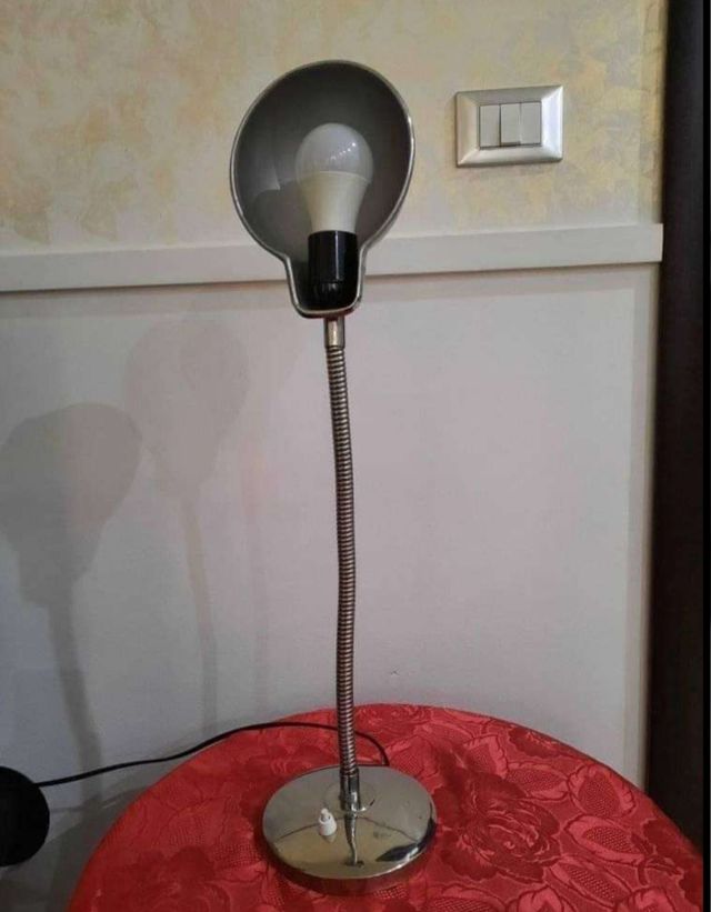 Lampada da tavolo Perazzone