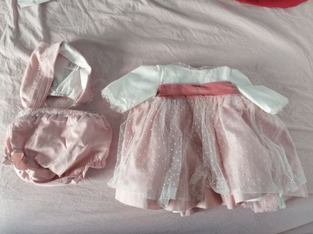 la ropa de niña para el bautizo o fiesta.
