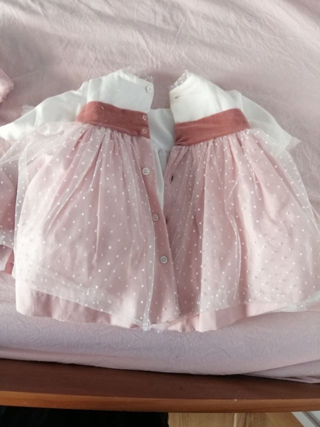 la ropa de niña para el bautizo o fiesta.