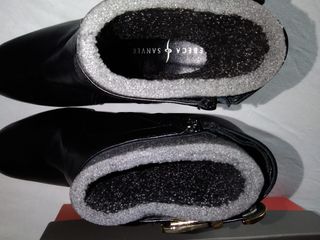 botines de piel marca Rebeca Sanver nuevo N°40