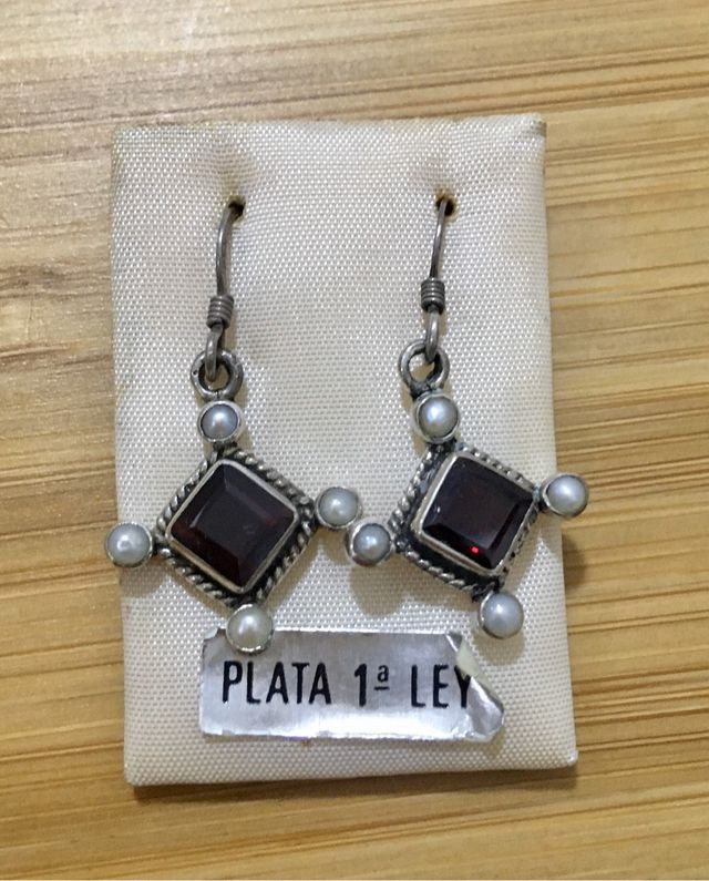 Pendientes de plata y granates (Mod. Céline)