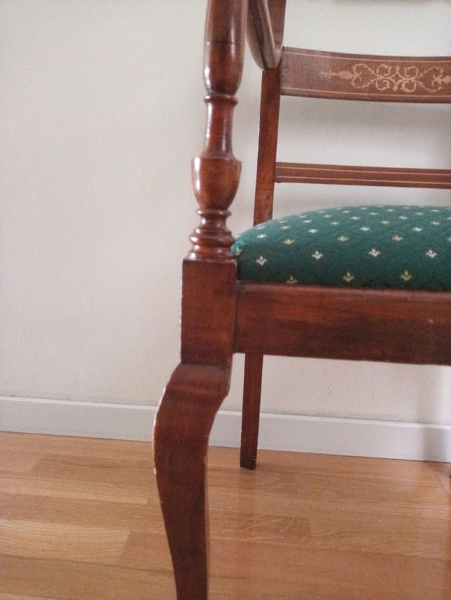 Pareja elegantes sillones antiguos.marqueteria.