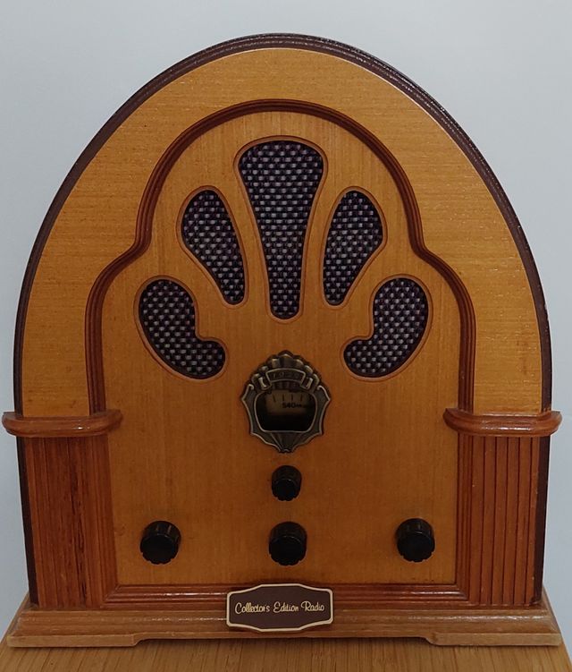 RÉPLICA RADIO CATEDRAL. Collector's Edición Radio.