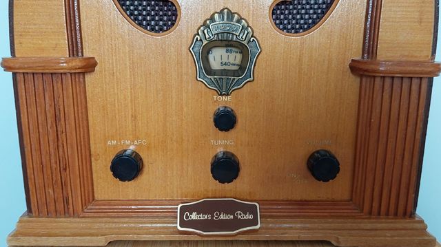 RÉPLICA RADIO CATEDRAL. Collector's Edición Radio.