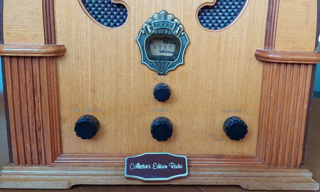 RÉPLICA RADIO CATEDRAL. Collector's Edición Radio.