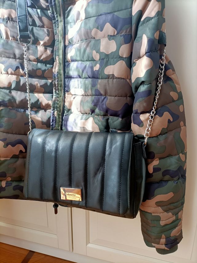 borsa tracolla con catena modello imbottito