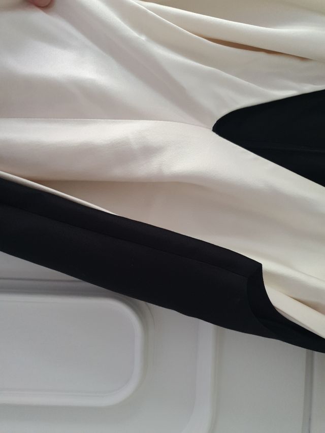 Vestido blanco y negro de Carolina Herrera. NUEVO 