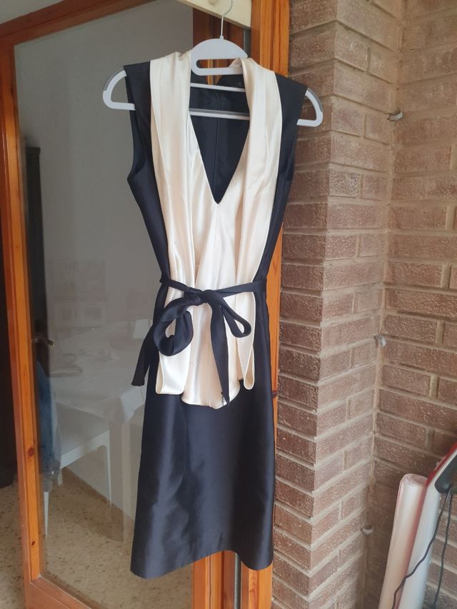 Vestido blanco y negro de Carolina Herrera. NUEVO 