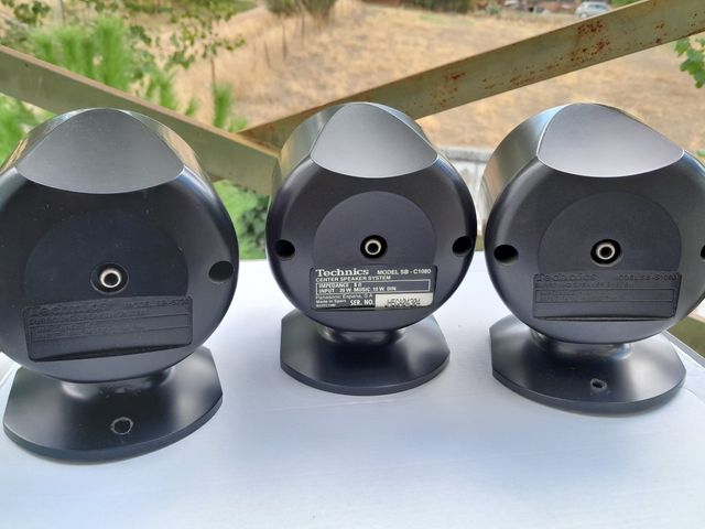 3 altavoces TECHNICS