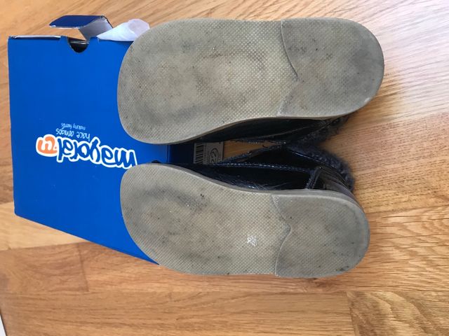 Lote calzado niña invierno talla 22-23