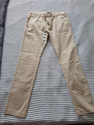 Pantalón chino