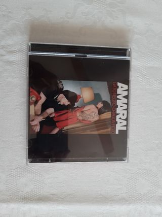 Amaral: Gato negro, Dragón Rojo