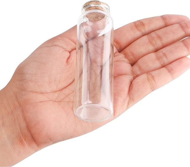 28 botellines de cristal 50ml