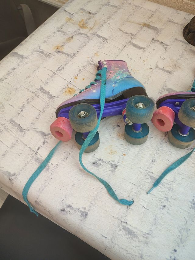 patines de 4 ruedas N 34