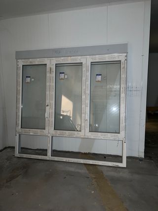 Ventana pvc blanca con fijo
