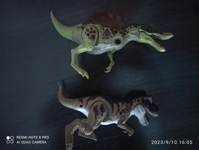 Grua y Helicoptero dinosaurios